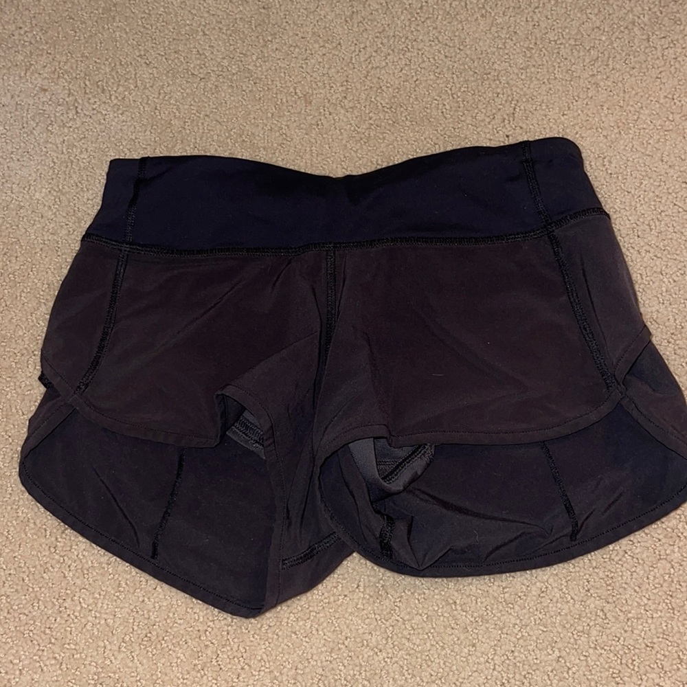 Lululemon short shorts